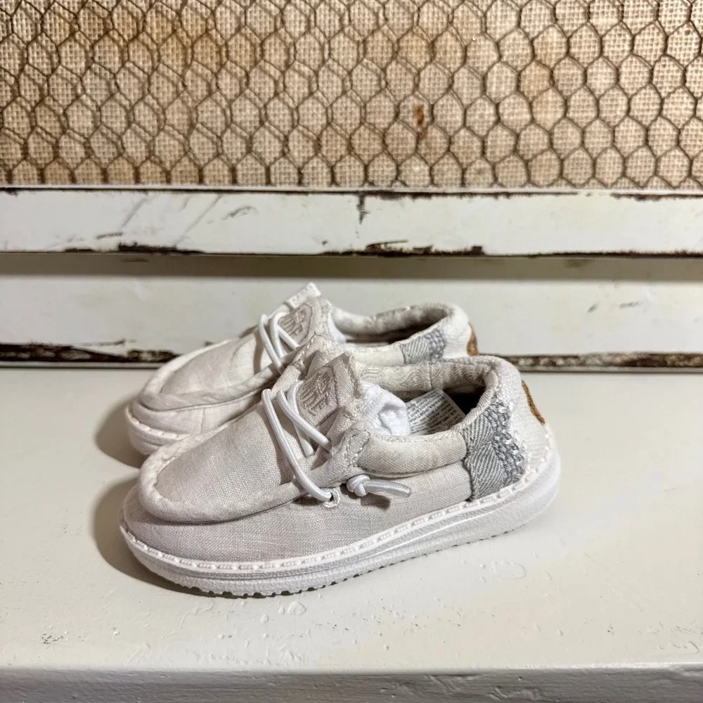 Hey Dude Shoes Wally Toddler Break Stitch White Canvas Slip On Loafers Size 6K
